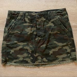 American Eagle Camo Skirt